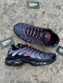 AIR MAX PLUS '' Drácula ''